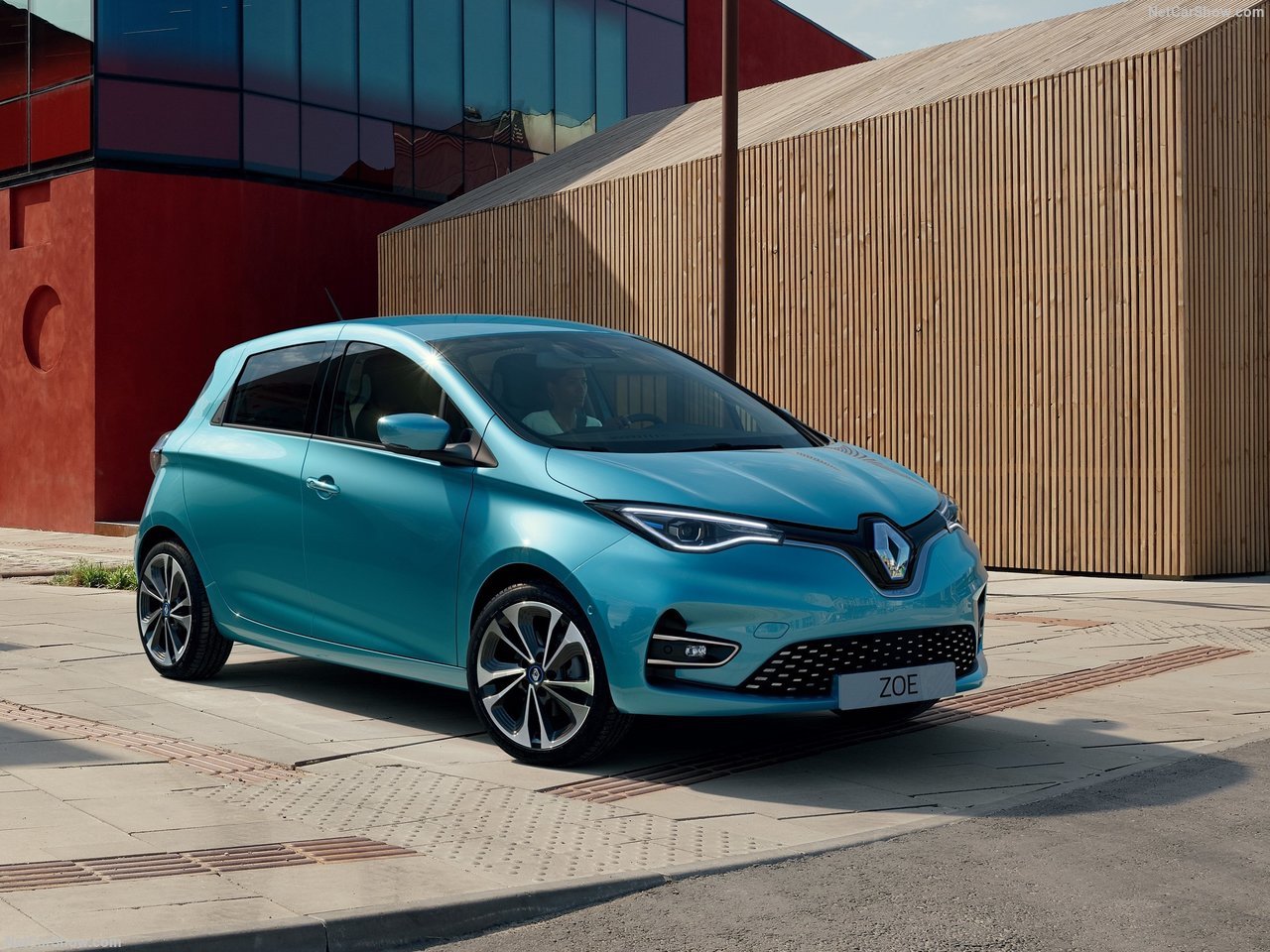 5 great electric cars that qualify for the grant Renault Zoe Hero Image